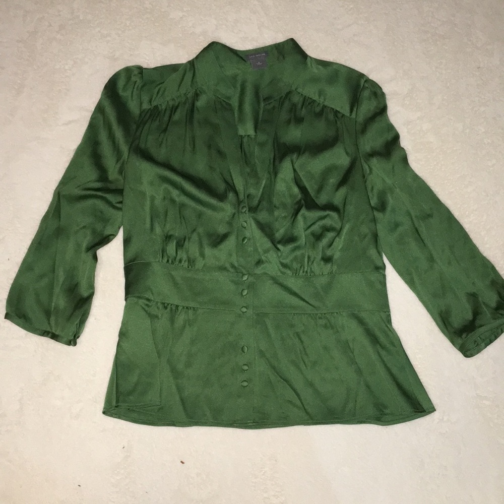 EUC Green Ann Taylor Blouse - Size 8